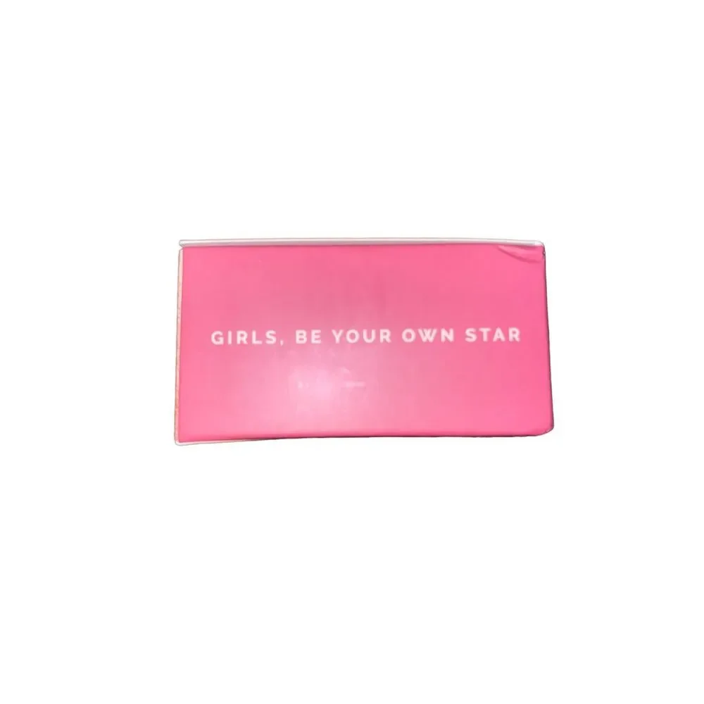 New Pink Lipps Loose Setting Powder Banana